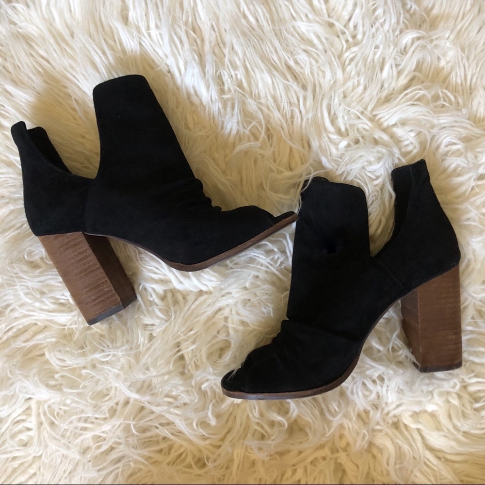 Chinese Laundry Cut Out Booties